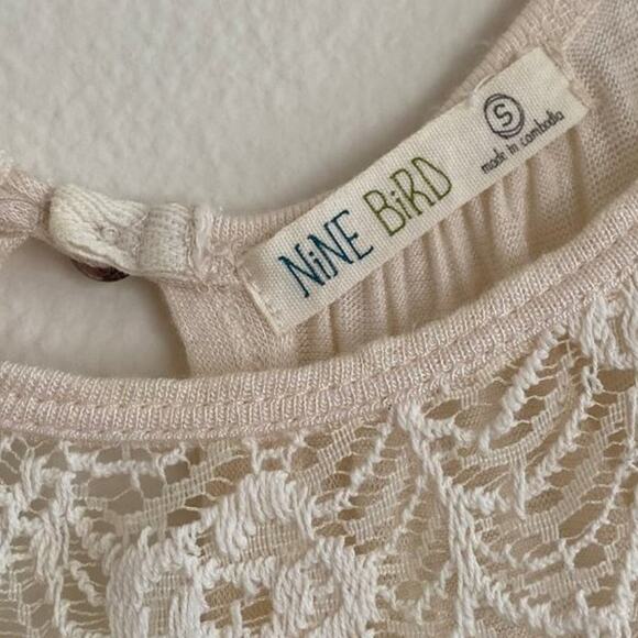 Nine Bird Short Sleeve Top Coverup Lace Front Open Back Size Small - Picture 3 of 5